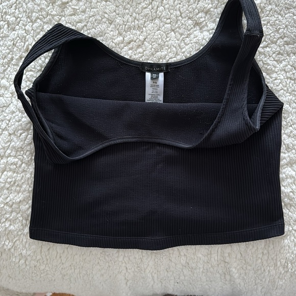 Black tank top - Picture 2 of 2